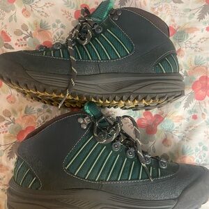 Women's Green Hiking Boots